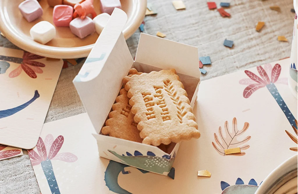 Biscuits box