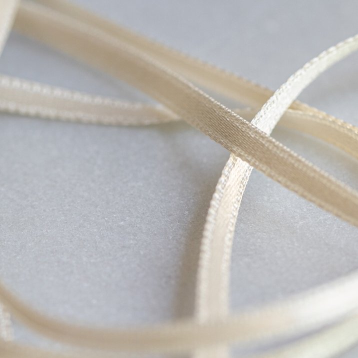 Ivory Satin Ribbon 90 cm